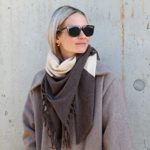 Cashmere tørklæde med frynser – Creme/Coffee