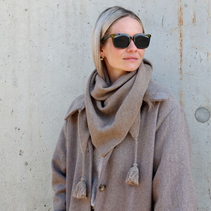 Cashmere tørklæde med kvaster – Latte - Billede 2