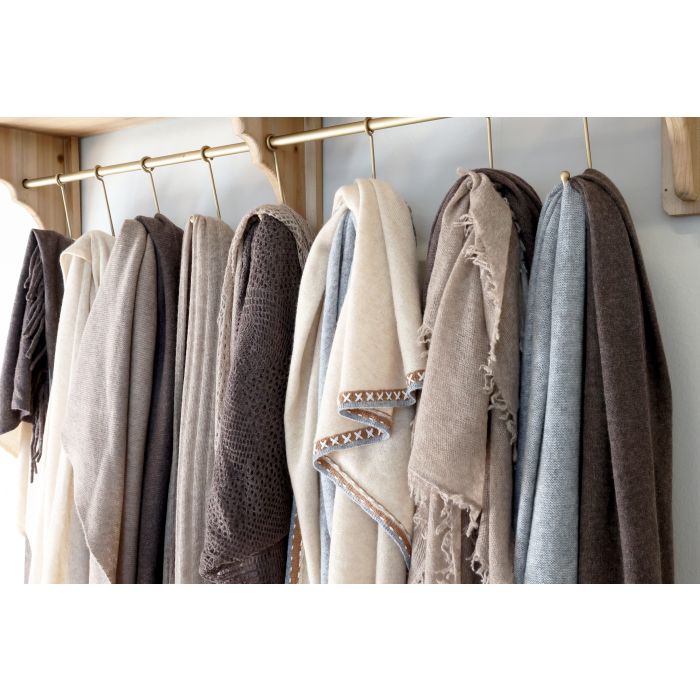 Cashmere tørklæde med dekorkant – Creme - Billede 3