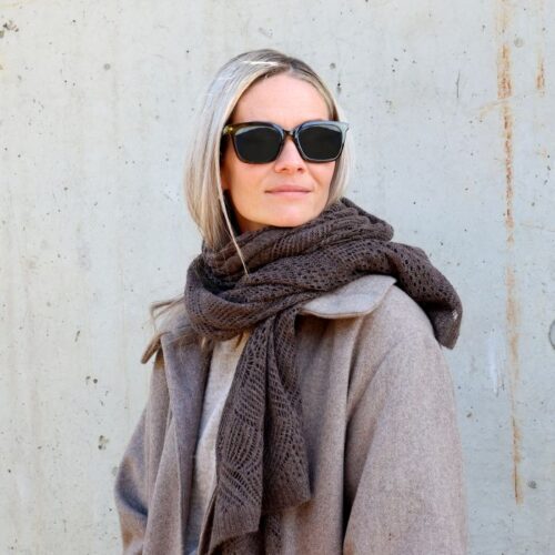 Cashmere tørklæde med hulmønster – Coffee