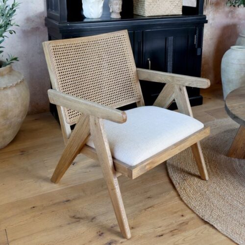 Loungestol i egetræ og rattan
