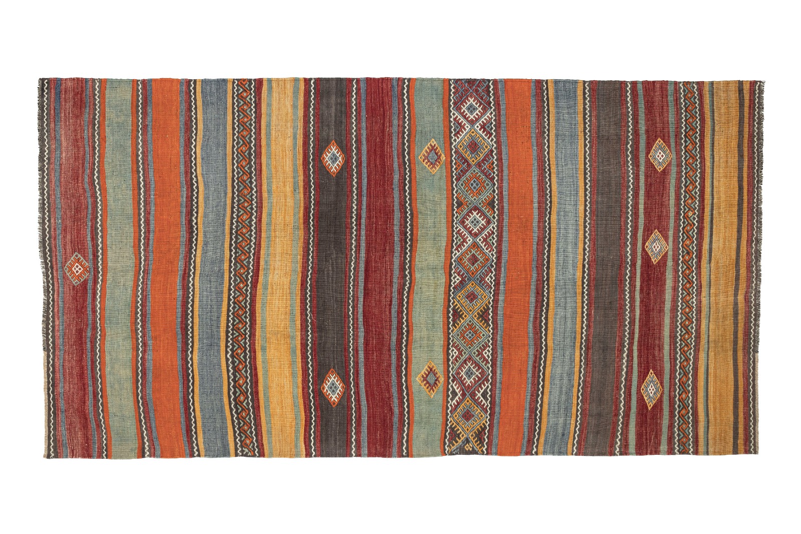 Vintage håndvævet kilim tæppe fra Sivas i Anatolien med lodrette striber i varme jordfarver